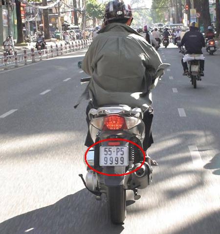 Biển kiểm soát 5 số: Xe xịn vẫn có biển đẹp - 1