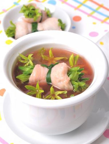 Tươi ngon những món ăn từ hoa thiên lý - 2