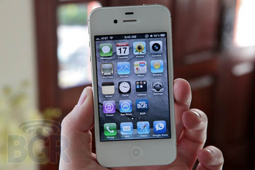 Cách khắc phục pin yếu trên iPhone 4S - 1