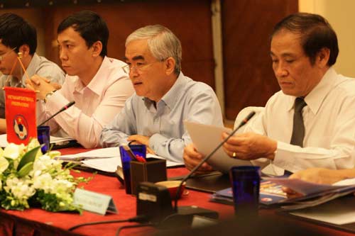 VFF đang đánh lừa dư luận: Nếu đó là sự thật? (Kỳ 3), Bóng đá, vff, goetz, falko goetz, bao, bong da, the thao, bong da viet nam