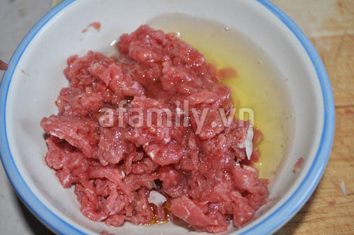 Khai vị hoàn hảo với gỏi bò măng chua - 3