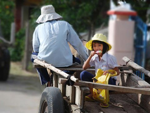 Ngộ nghĩnh hình ảnh trẻ tới trường - 8