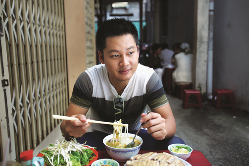 “Chụp lén” sao Việt đi ăn vỉa hè - 18
