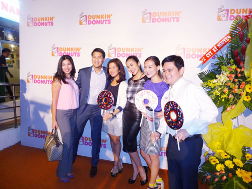 Dunkin’ Donuts hút giới trẻ Sài Thành ngày khai trương - 2