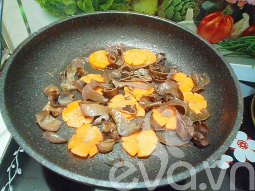 Lạ miệng với cá xào cần tỏi - 8