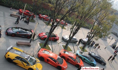 Hơn 200 siêu xe dự khai trương quán của Nhậm Đạt Hoa - 4
