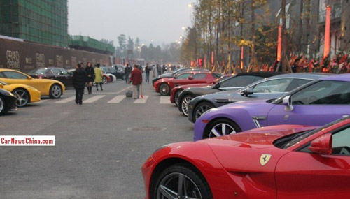 Hơn 200 siêu xe dự khai trương quán của Nhậm Đạt Hoa - 7