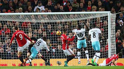Chi tiết MU - West Ham: Phung phí quá nhiều (KT) - 3