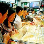 Thị trường vàng: Thông tin trái chiều, nhà đầu tư lúng túng