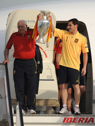 Chùm ảnh: Vinh quy bái tổ, Euro 2012, 