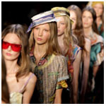 Millan S/S 2009: Sắc màu trong BST của Moschino Cheap and Chic