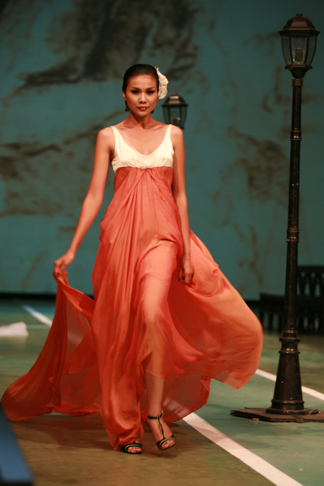 Ấn tượng từ "Chuyển động cùng phong cách" (Phần 2), Váy - Đầm, Thời trang, 