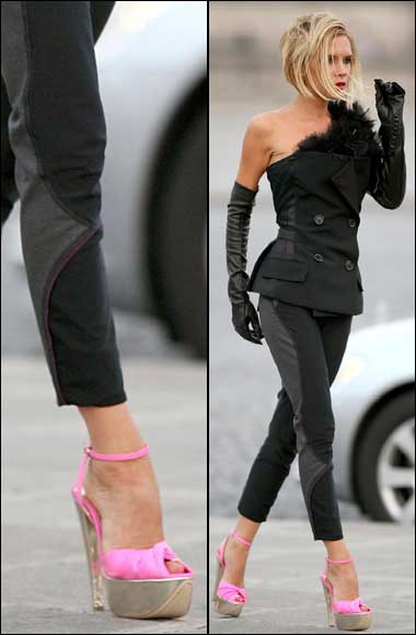 Victoria Beckham... "làm xiếc" với giày cao gót, Giầy - dép, Thời trang, 