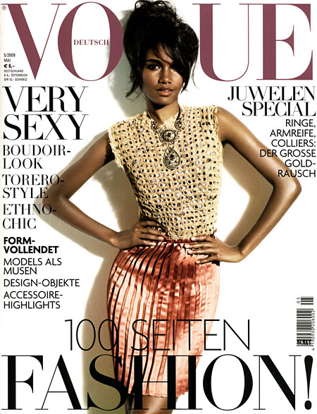Vogue tháng 5 – chân dài khoe sắc, Thời trang, 