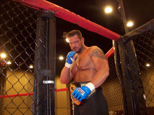 Top 10 “quái vật” trên võ đài UFC - 10