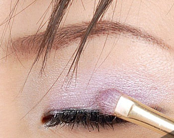 Cách trang điểm cho khuôn mặt tự nhiên - 1