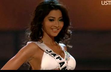 Clip Hoàng Yến tự tin trong đêm sơ khảo-thoi trang |Thoi