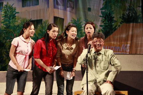 Hài kịch mới: “Gặp nhau là cười” - 1