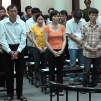 bị cáo - Tin tuc Hình ảnh Video Clip MỚI NHẤT bi cao - trang 12