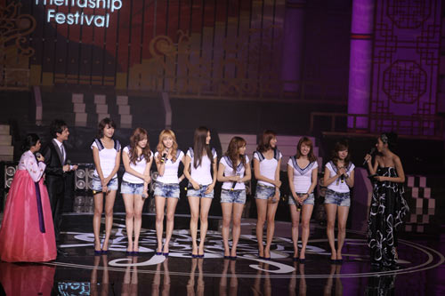 Girls’Generation làm "nổ tung" fan Việt, Ca nhạc - MTV, 