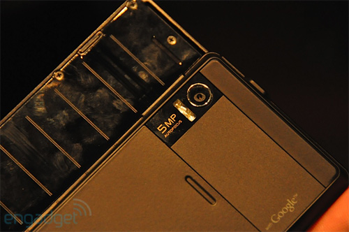 Motorola Droid: "Dế" QWERTY trượt mỏng nhất thế giới, Điện thoại, Thời trang Hi-tech, 
