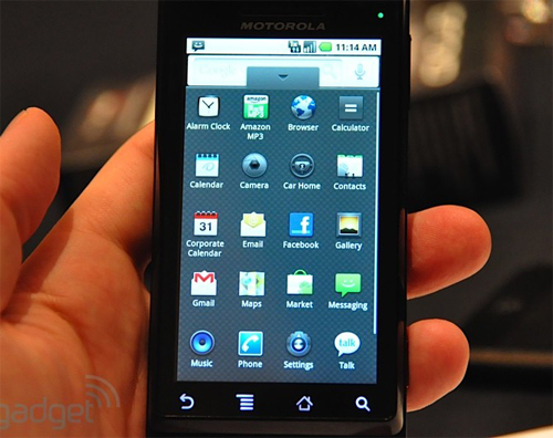 Motorola Droid: "Dế" QWERTY trượt mỏng nhất thế giới, Điện thoại, Thời trang Hi-tech, 