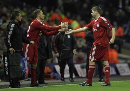 Lyon - Liverpool: Mồ chôn Quỷ, Bóng đá, 