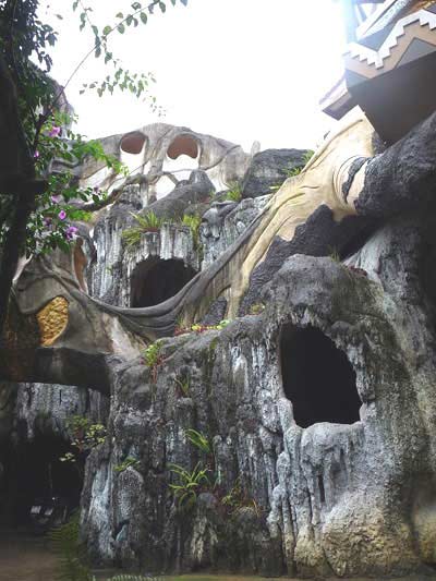 Chuyện "ngôi nhà điên" ở Đà Lạt, Tin tức trong ngày, 