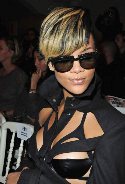 Nghệ thuật khoe cơ thể của Rihanna, Thời trang, 