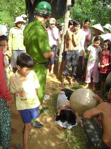 Bao+Cong+An+Hinh+Su Bao Cong An Hinh Su http://www.24h.com.vn/an-ninh-hinh-su/mot-phu-nu ...