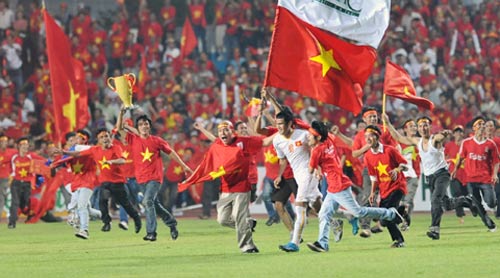 Tin vịt: Trước trận chung kết chiều nay, Cười 24H, 