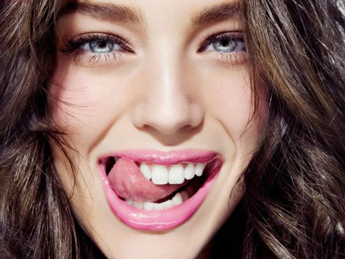 "Claudia Schiffer" mới toanh của nước Mỹ!, Thời trang, Emily Didonato
