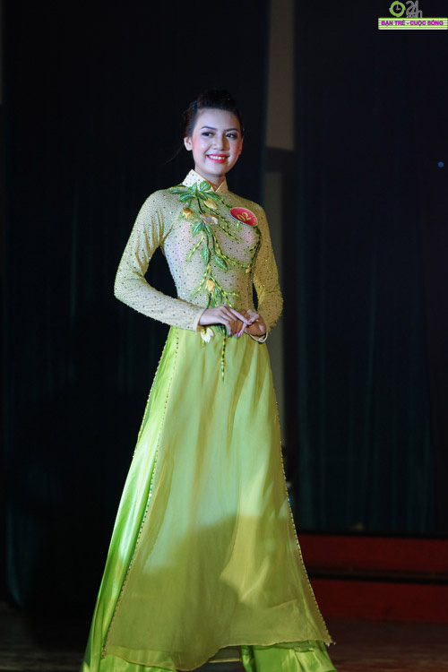 100 bông hoa đẹp nhất Imiss Thăng Long 2011 - 2