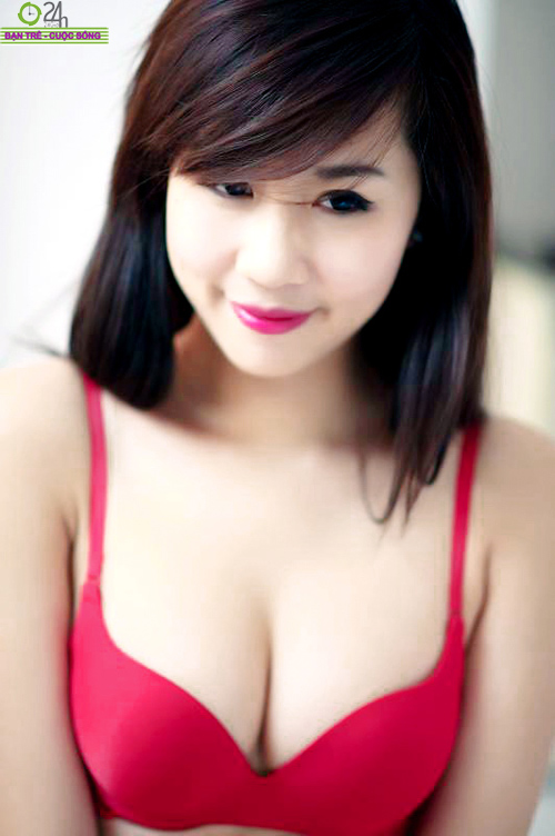 Nu Phạm nồng nàn sắc đỏ đón giáng sinh - 15