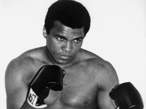 Thể thao - 50 khoảnh khắc thể thao kinh điển: Ali ra đòn knock-out siêu tốc (P3)