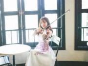 Bạn trẻ - Cuộc sống - Cô gái xinh đẹp cover “Chắc ai đó sẽ về” bằng violin