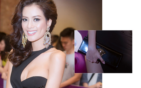 Bí quyết mặc đẹp - Như Vân bị "làm khó" vì váy xẻ quá cao