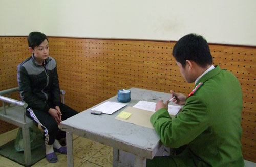 Pháp luật - Bắt kẻ lên biên giới mua ma túy bán cho “bạn nghiện”