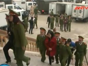 Video An ninh - Xét xử 34 bị cáo trong đường dây mua bán 541 bánh heroin