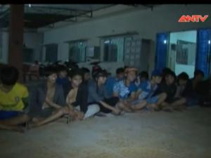 Video An ninh - Vây bắt 35 "quái xế" vác bom xăng thanh toán lẫn nhau