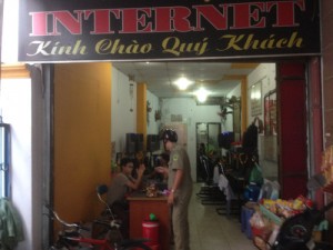 Pháp luật - Thiếu niên 13 tuổi bị đâm chết tại tiệm Internet