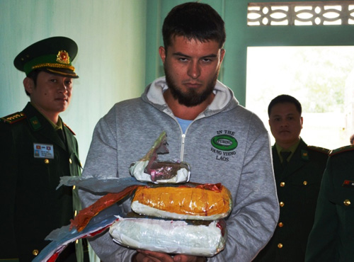 Pháp luật - Quảng Trị: Bắt đối tượng người Nga bị Interpol truy nã