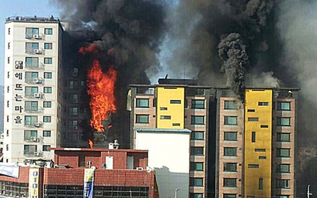 Tin tức trong ngày - Hàn Quốc: Chung cư bốc cháy dữ dội, 104 người thương vong
