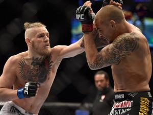 Thể thao - UFC: Hạ gục đối thủ bằng một "seri đấm"