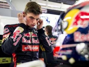 Thể thao - F1: Vô-lăng không dành cho "trẻ dưới 18 tuổi"