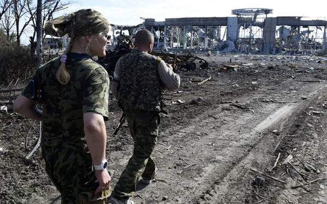 Đông Ukraine bên bờ vực chiến tranh
