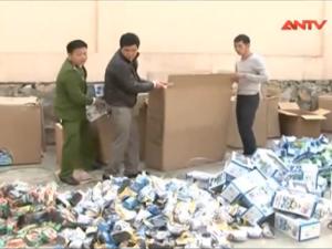 Thị trường - Tiêu dùng - Bắt lô hơn 1000 đồ chơi trẻ em từ TQ tràn vào VN