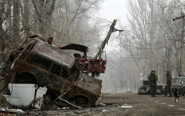Chiến sự Đông Ukraine lại bùng lên dữ dội