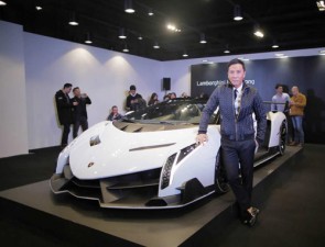 Ô tô - Xe máy - Lamborghini Veneno Roadster đến Hồng Kông