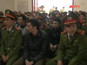 Pháp luật - Đường dây mua bán 541 bánh heroin: 8 án tử, 5 chung thân